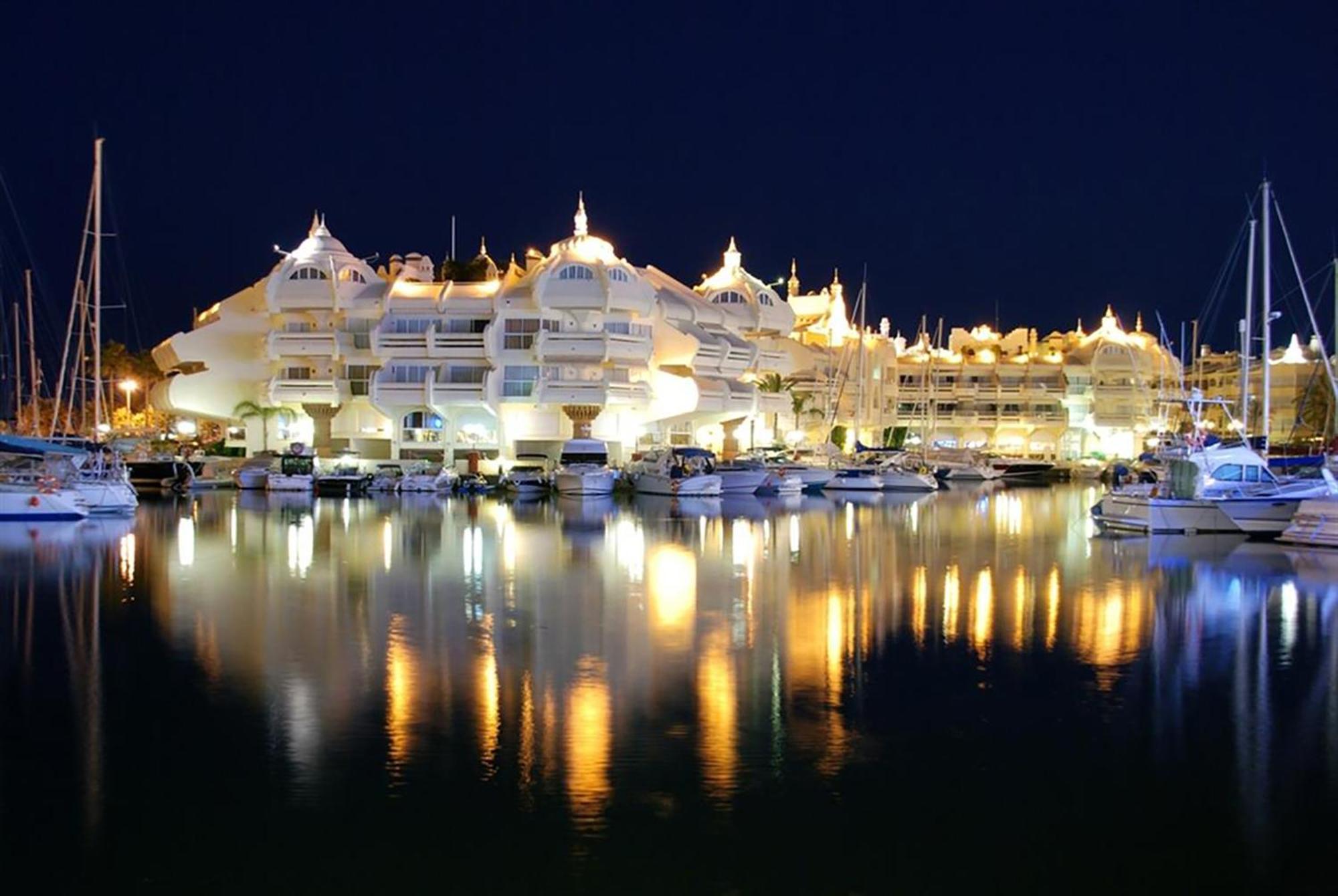 Skysea Benalmadena Puerto Marina Apartman Kültér fotó
