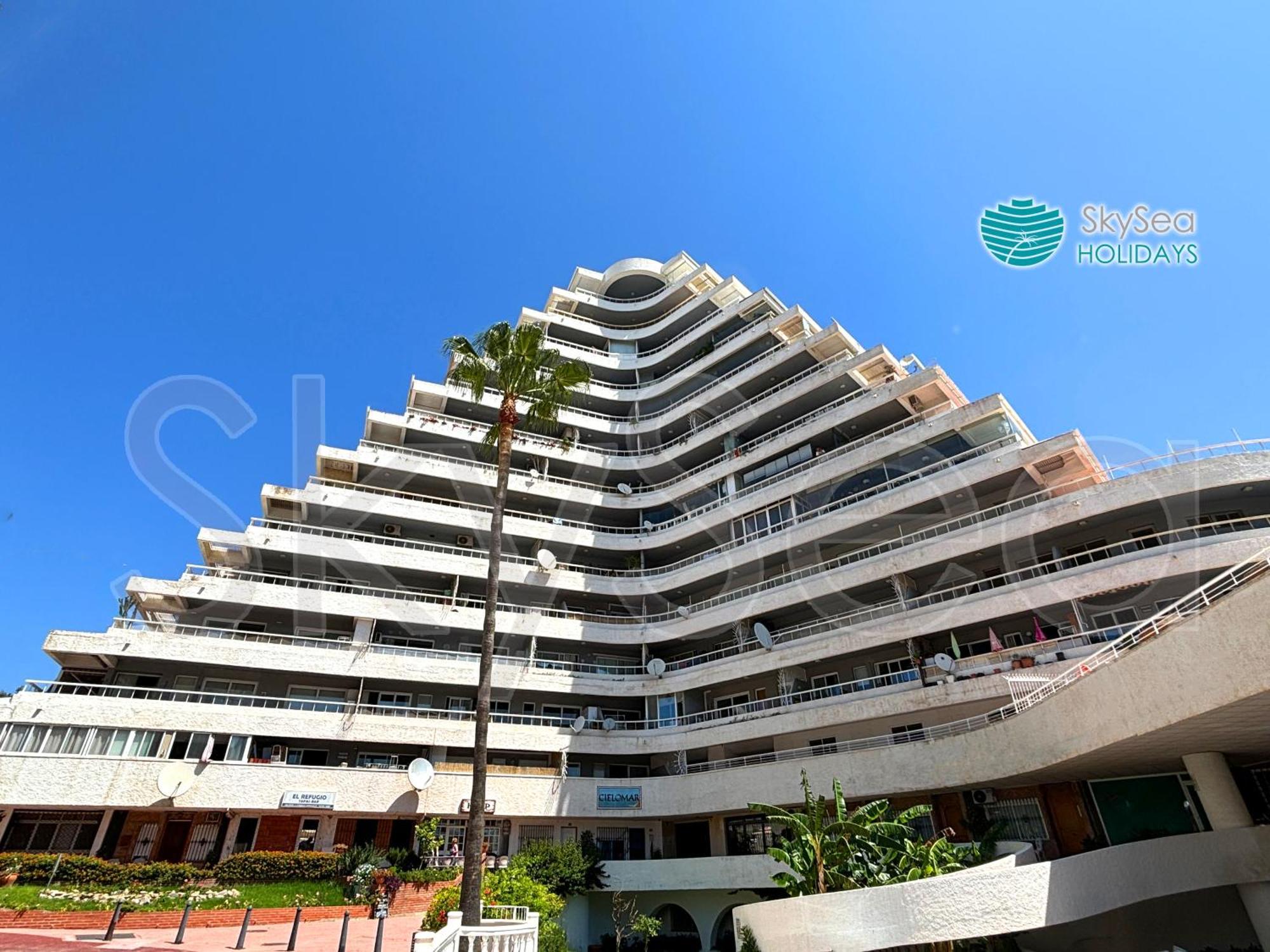 Skysea Benalmadena Puerto Marina Apartman Kültér fotó